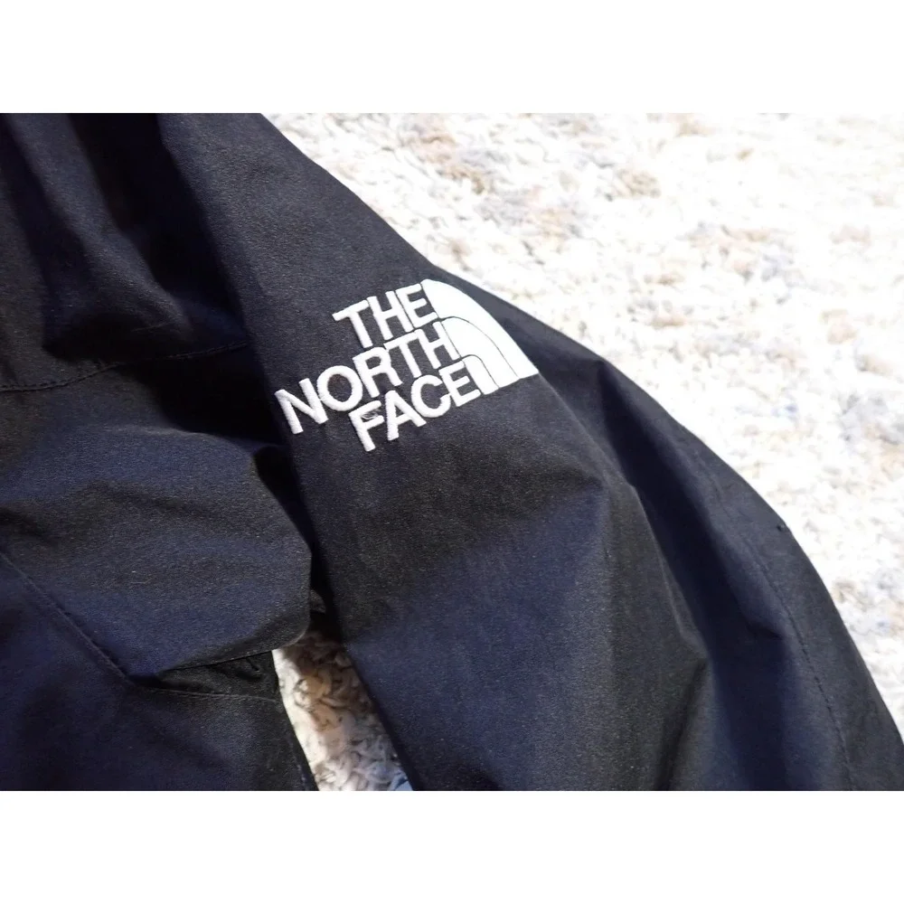 The North Face‎ Rain Jacket Women Medium Black Excellent HydroSeal Parka Hooded